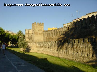 Sevilla, murallas de la Macarena