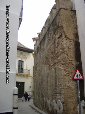 Seville, Jewish neighbourhood's wall remains