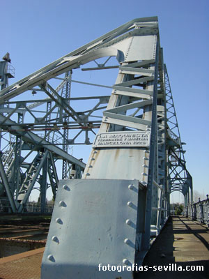 foto: antiguo puente de hierro