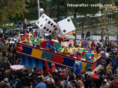 La carroza del juego del parchís, Cabalgata de los Reyes Magos de Sevilla