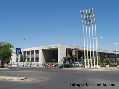 Estación de autobuses Plaza de Armas